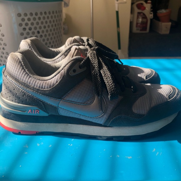 Nike Air - Picture 2 of 4